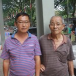 Yee Kam Heng (kiri)