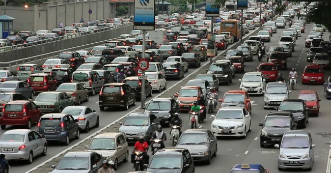 malaysia-mobil-traffic-jam-pond5