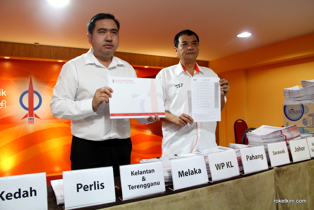 Hantar Surat Kepada Yayasan Pahang